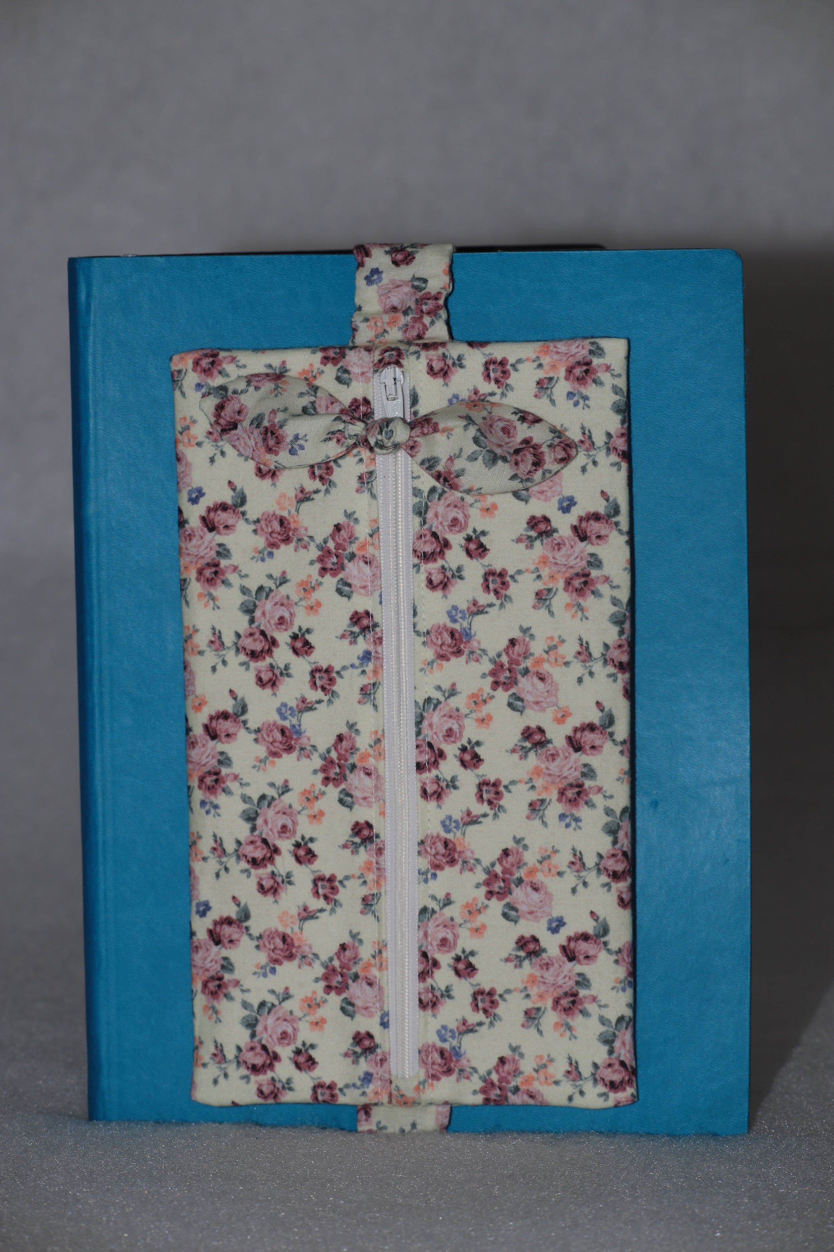 Astuccio da agenda grande - cotone 100% Roselline lilla, fatto a mano